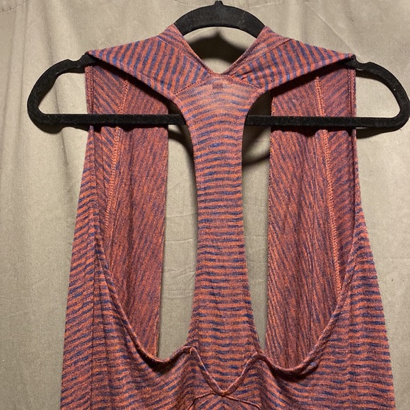 UO ECOTE long Sleeveless Cardigan - Picture 4 of 4